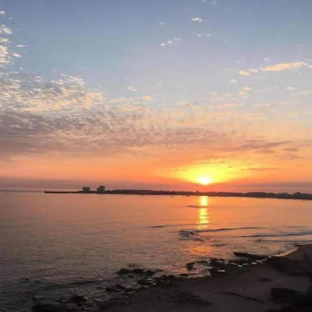 Vibrant With Wonderful Sea View Château-dʼOlonne